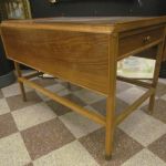 695 8324 DROP-LEAF TABLE